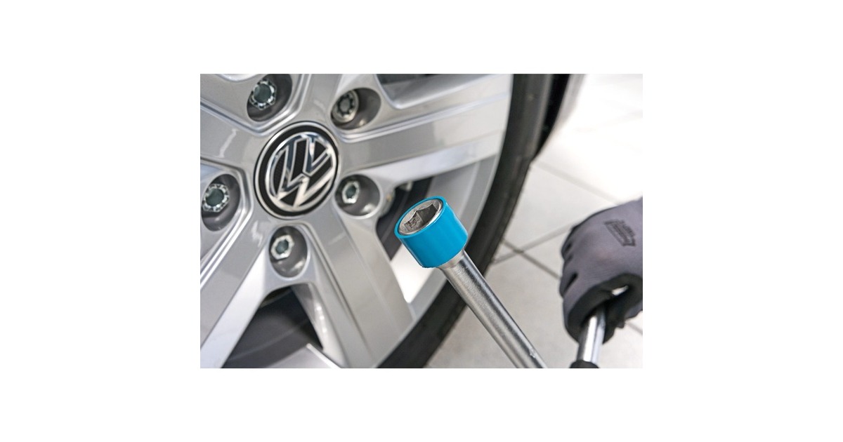 Hazet Kreuzschlüssel für PKW 705V, mit Schonhülsen, Radkreuz(mit Aufnahme für Steckschlüssel)