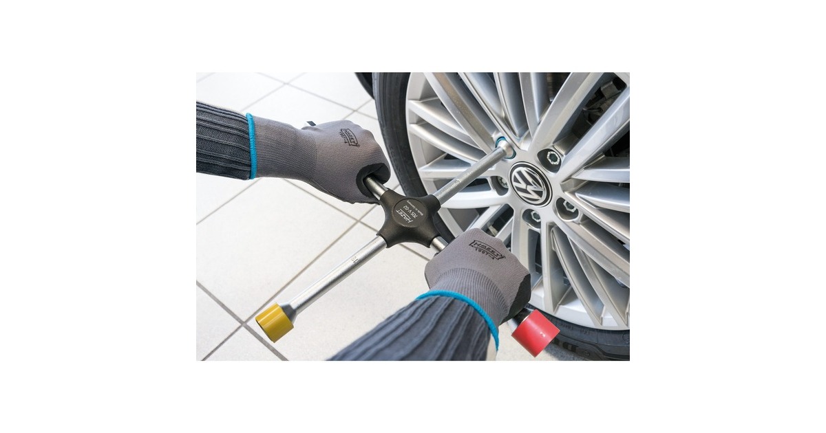 Hazet Kreuzschlüssel für PKW 705V, mit Schonhülsen, Radkreuz(mit Aufnahme für Steckschlüssel)