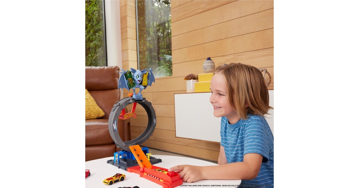 Hot Wheels City Nemesis Bat vs Tire Shop, Rennbahn