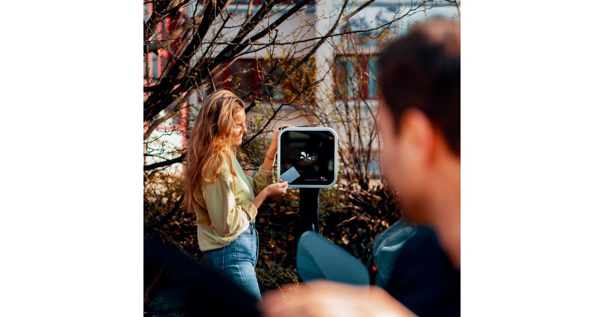 Juice Technology JUICE CHARGER me 3 PRO, mit MID & FI/LS, Wallbox(anthrazit/schwarz, 11kW (22 kW), 5 Meter Kabel)