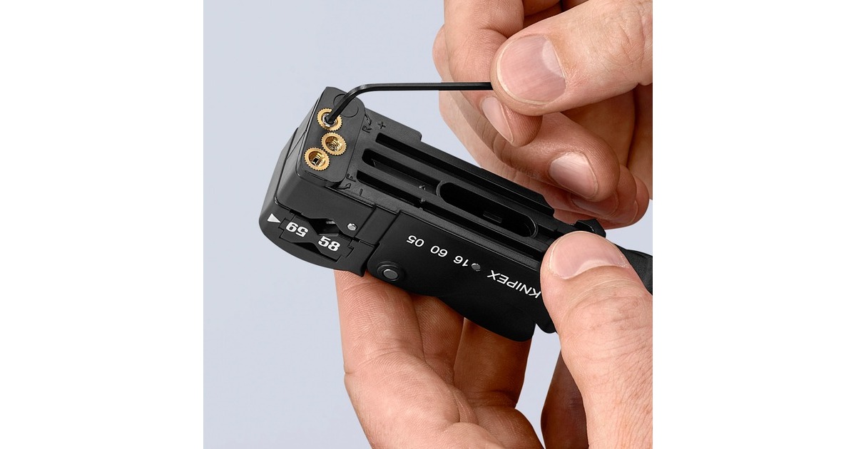 KNIPEX Koax-Abisolierwerkzeug 16 60 05 SB, Abisolier-/ Abmantelungswerkzeug(drei eingebaute Messer)