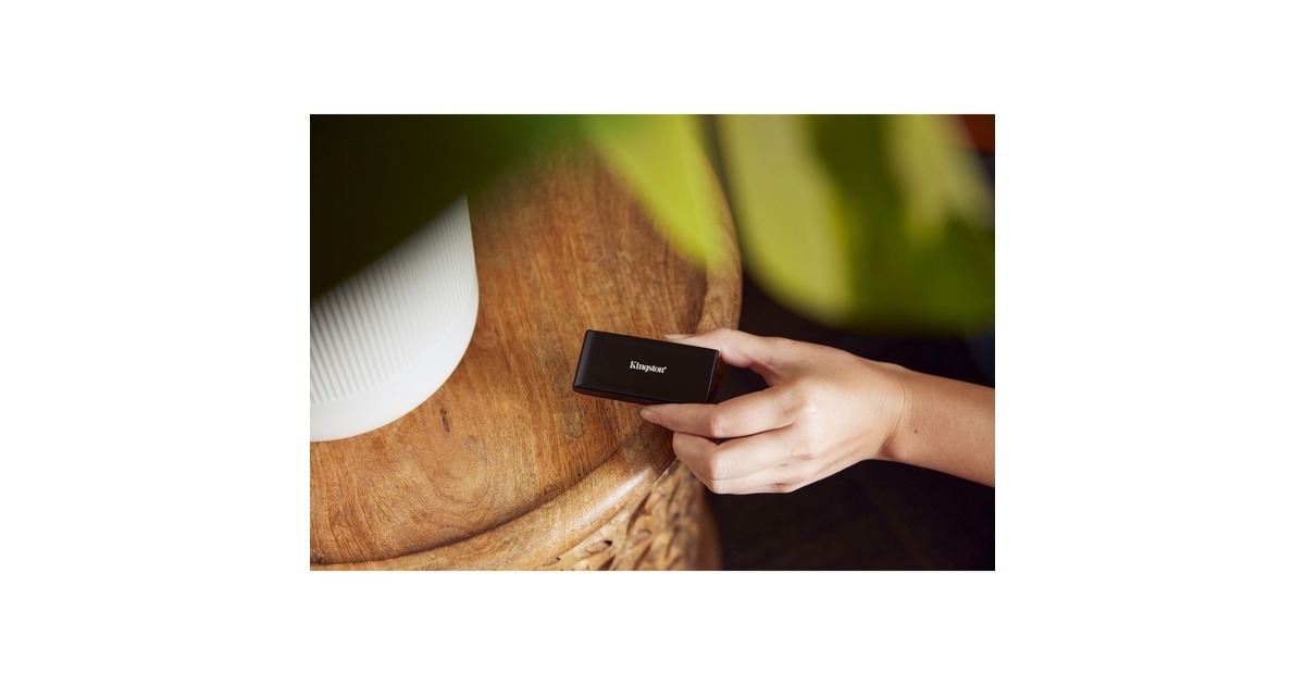 Kingston XS1000 Portable SSD 2 TB, Externe SSD(schwarz, USB-A 3.2 Gen 2)