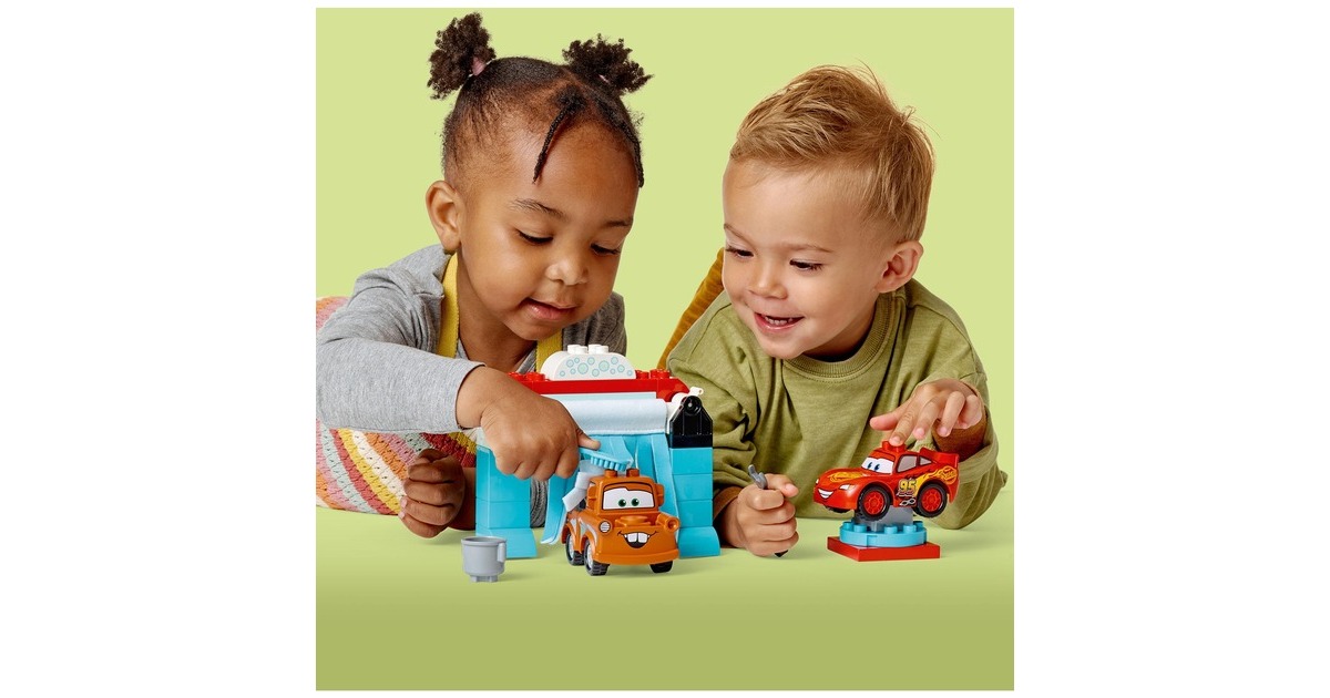 LEGO 10996 DUPLO Lightning McQueen und Mater in der Waschanlage, Konstruktionsspielzeug