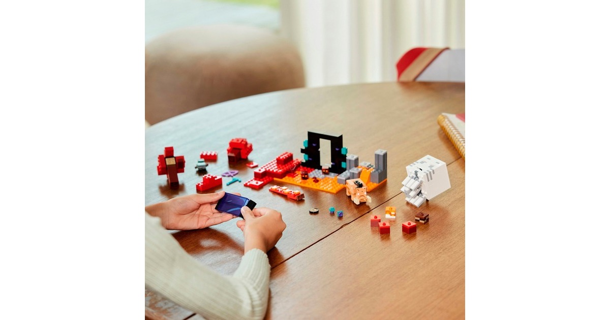 LEGO 21255 Minecraft Hinterhalt am Netherportal, Konstruktionsspielzeug