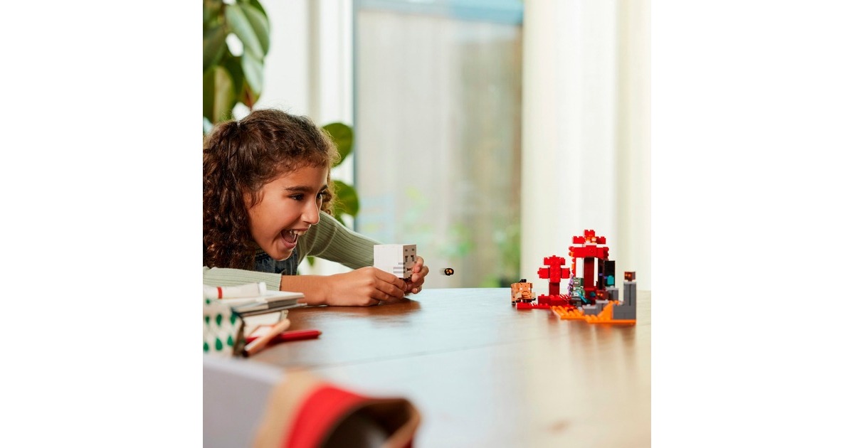 LEGO 21255 Minecraft Hinterhalt am Netherportal, Konstruktionsspielzeug