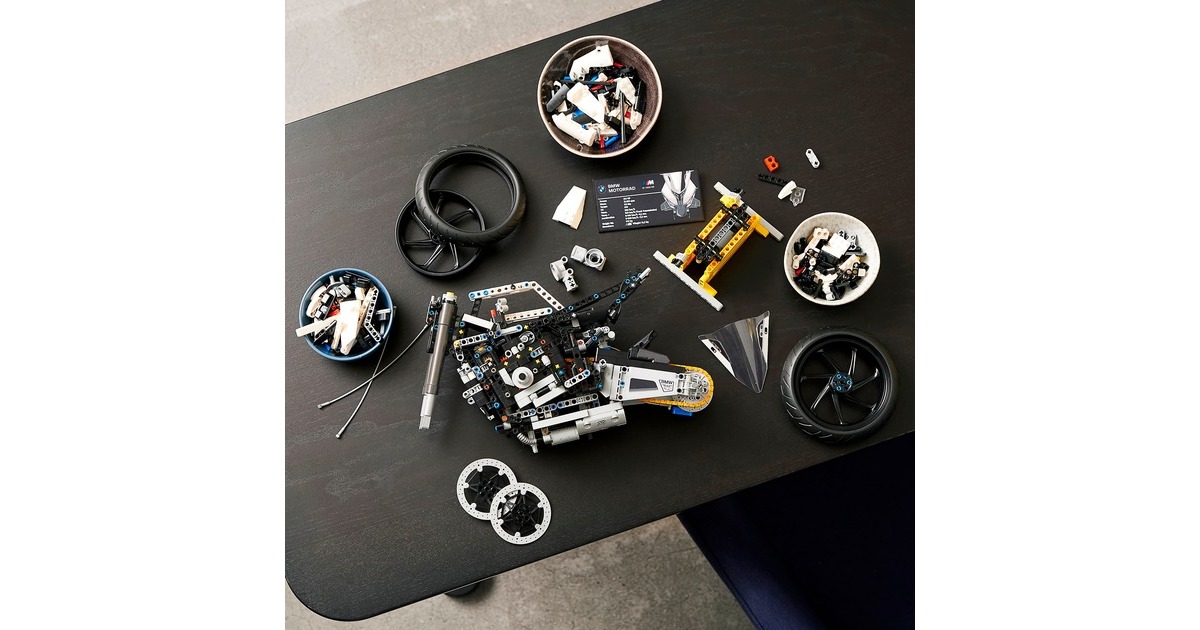 LEGO 42130 Technic BMW M 1000 RR, Konstruktionsspielzeug
