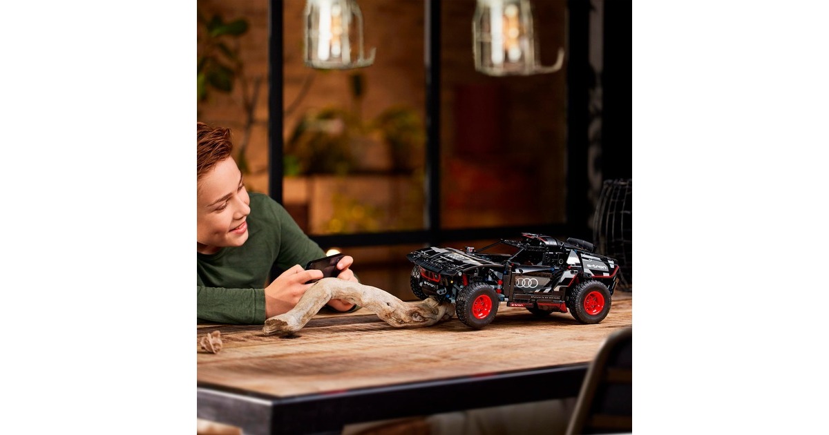 LEGO 42160 Technic Audi RS Q e-tron, Konstruktionsspielzeug(App-kontrollierter Geländewagen)