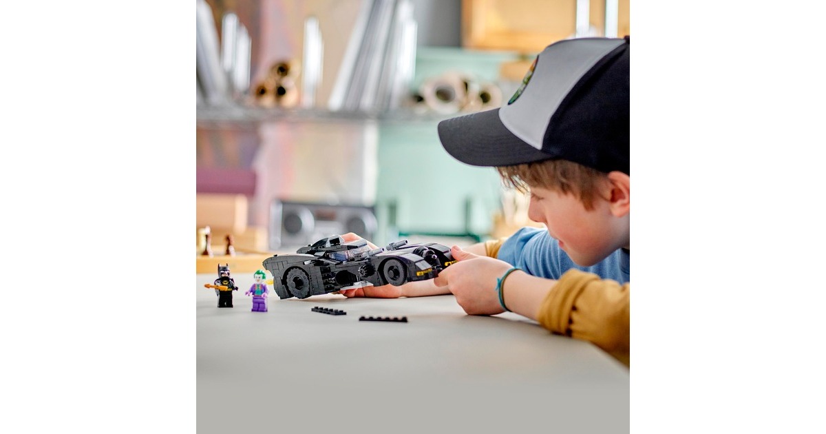 LEGO 76224 DC Super Heroes - Batmobile: Batman verfolgt den Joker, Konstruktionsspielzeug