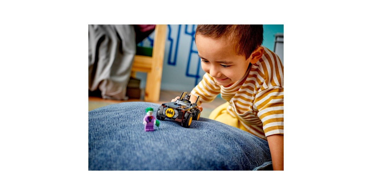 LEGO 76264 DC Super Heroes Verfolgungsjagd im Batmobile: Batman vs. Joker, Konstruktionsspielzeug