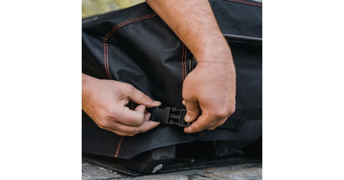 Masterbuilt Abdeckhaube für tragbarer Holzkohlegrill, Abdeckplane(schwarz)