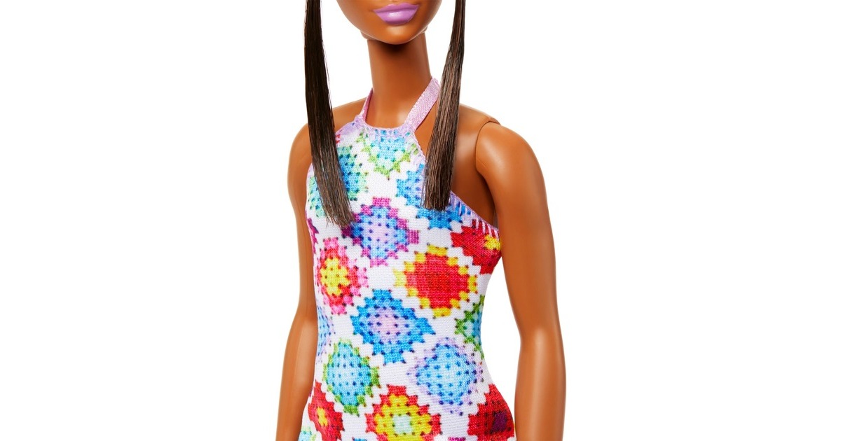 Mattel Barbie Fashionistas-Puppe mit Dutt und gehäkeltem Kleid