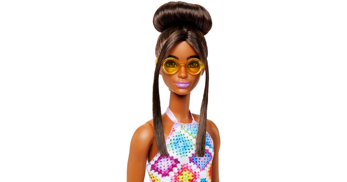 Mattel Barbie Fashionistas-Puppe mit Dutt und gehäkeltem Kleid