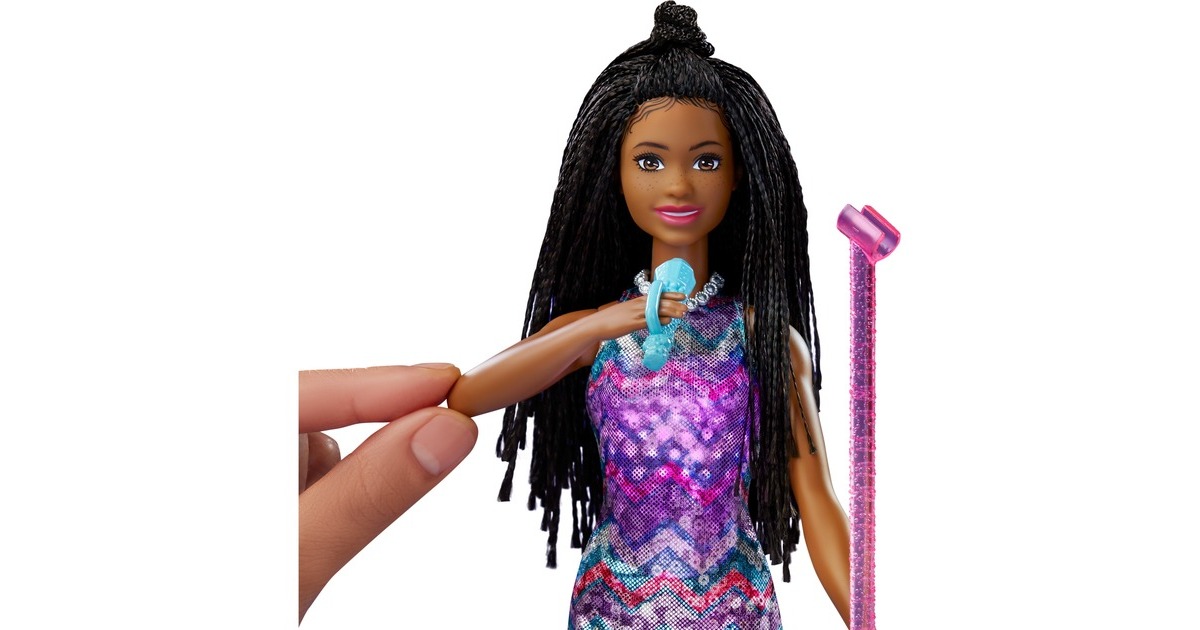Mattel Barbie „Bühne frei für große Träume“ Brooklyn mit Musik, Puppe