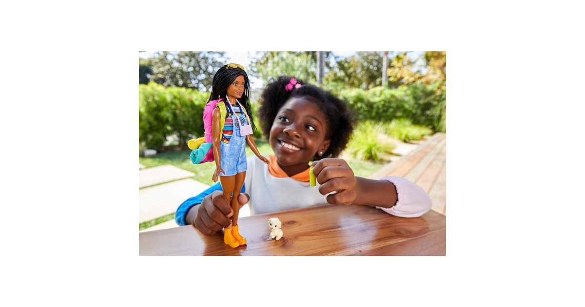 Mattel Barbie “It takes two! Camping” Spielset mit Brooklyn Puppe, Hündchen und Accessoires