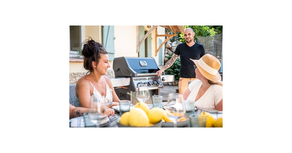 Napoleon Gasgrill Rogue SE 425, mit Drehspieß(schwarz, mit SIZZLE-ZONE)