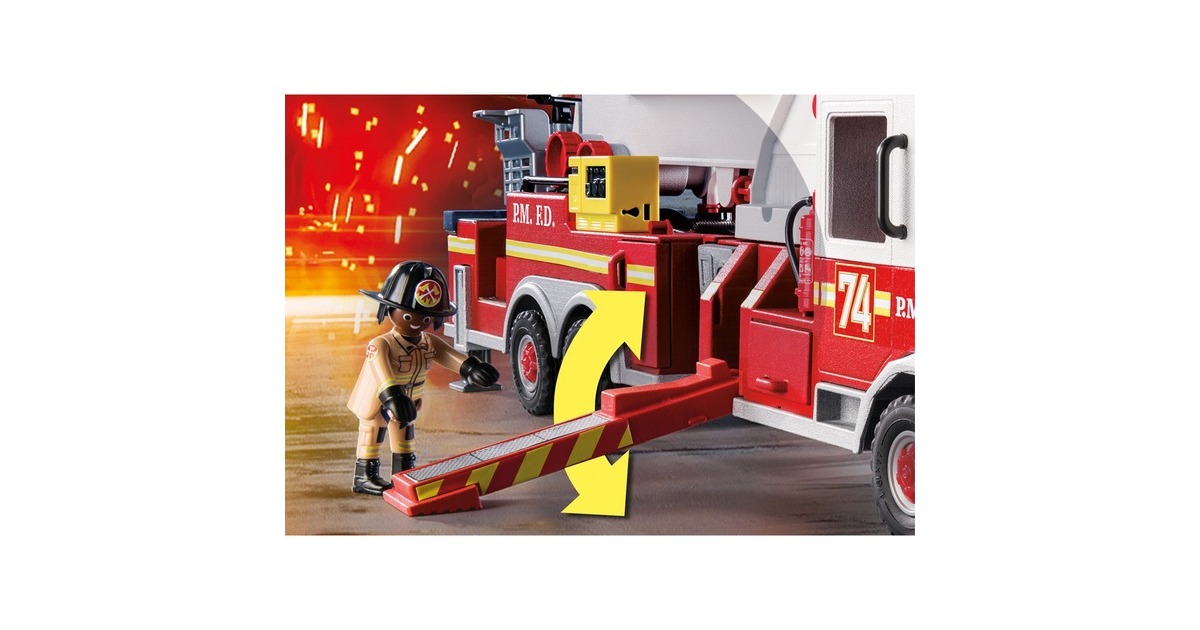 PLAYMOBIL 70935 City Action Feuerwehr-Fahrzeug: US Tower Ladder, Konstruktionsspielzeug(mehrfarbig, Mit Licht, Sound und funktionierender Wasserkanone)