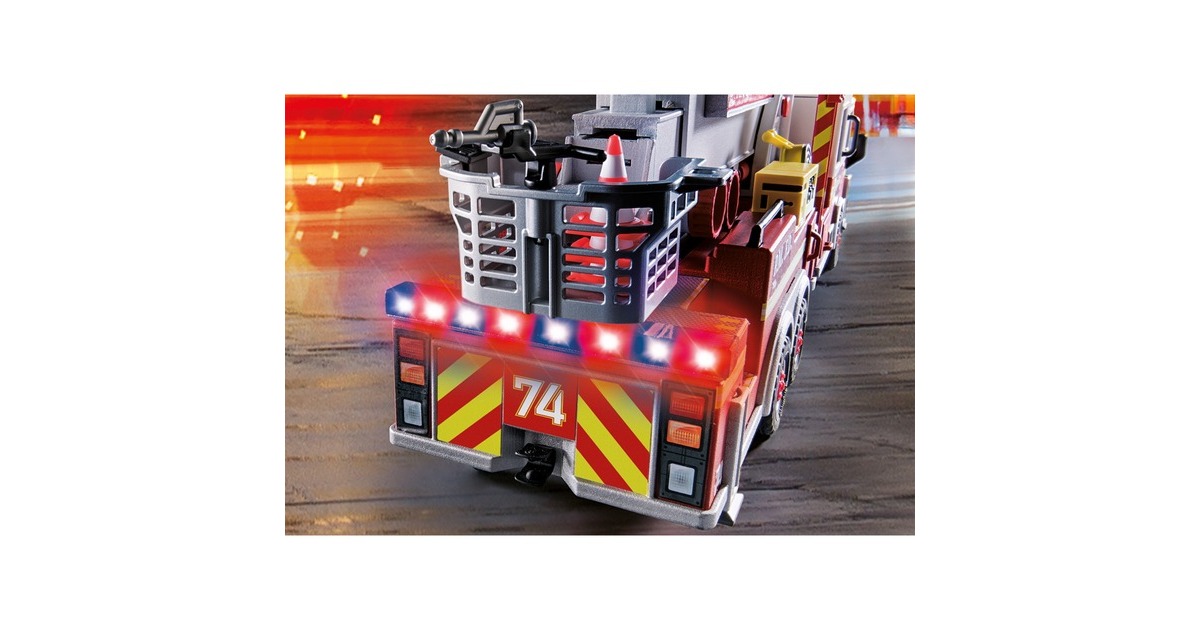 PLAYMOBIL 70935 City Action Feuerwehr-Fahrzeug: US Tower Ladder, Konstruktionsspielzeug(mehrfarbig, Mit Licht, Sound und funktionierender Wasserkanone)