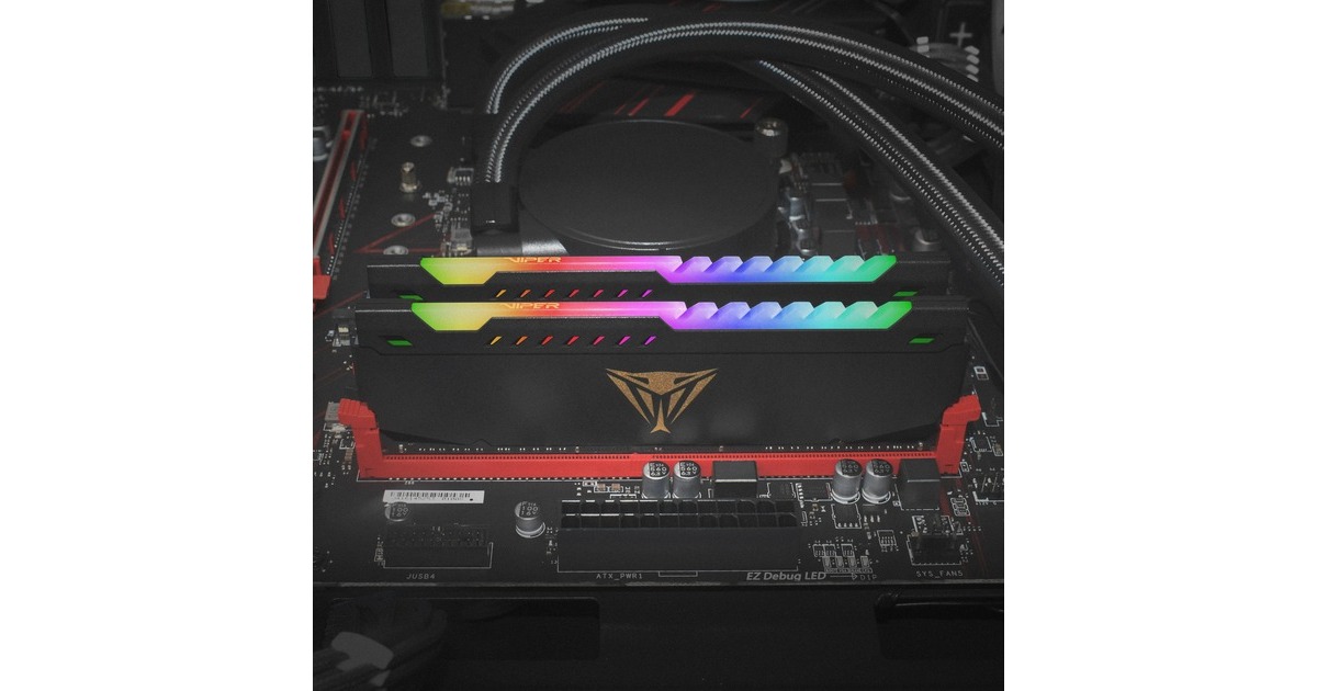 Patriot DIMM 32 GB DDR4-3200, Arbeitsspeicher(schwarz, PVSR432G320C8, Viper Steel RGB, INTEL XMP)