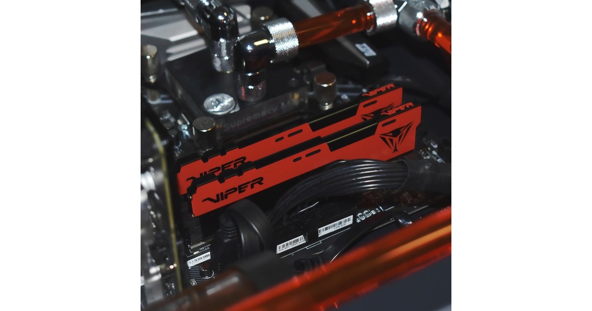 Patriot DIMM 8 GB DDR4-2666 (2x 4 GB) Dual-Kit, Arbeitsspeicher(rot/schwarz, PVE248G266C6K, Viper Elite II, INTEL XMP)