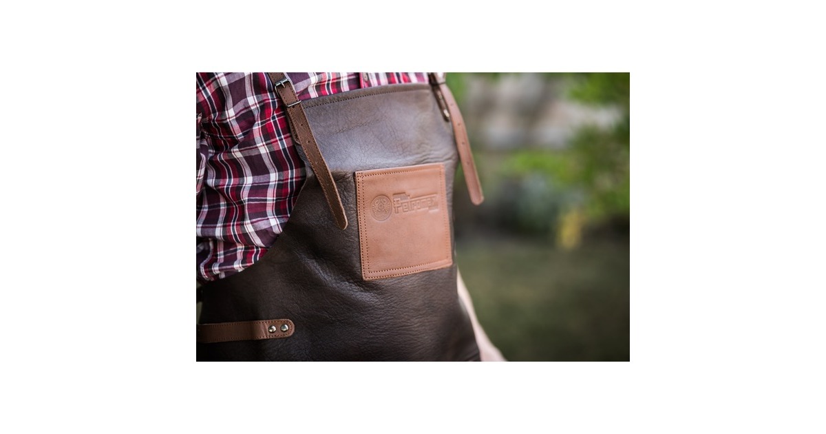 Petromax Büffelleder-Schürze mit gekreuztem Rückenband(dunkelbraun)