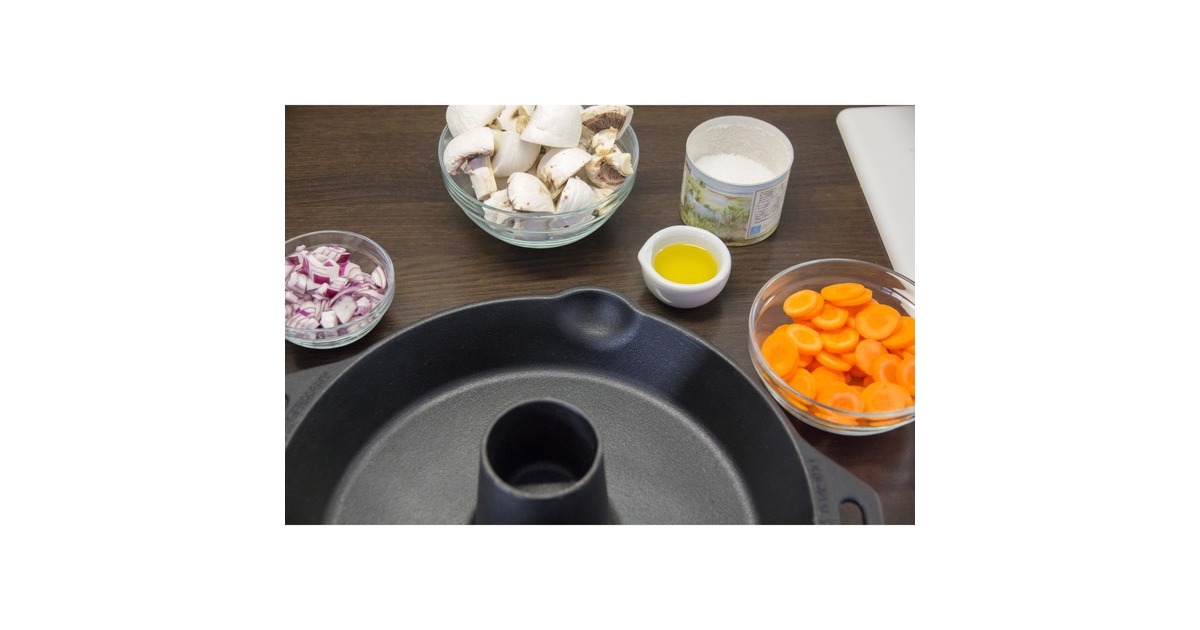 Petromax Gusseiserner Geflügelbräter cf30, Geflügelhalter(schwarz, Ø 30cm)