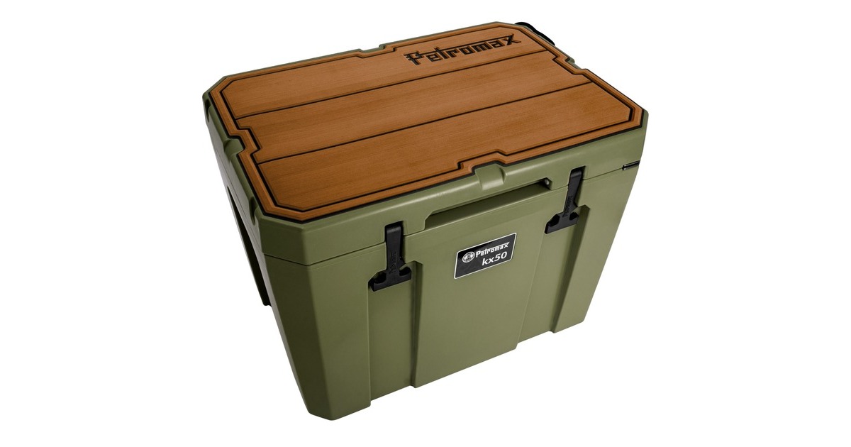 Petromax Haft-Auflage für Petromax Kühlbox kx50, Abdeckung(braun, mit Linienstruktur und Schriftzug)