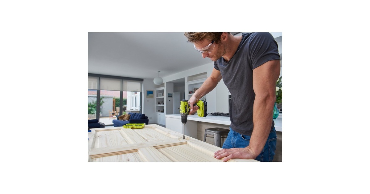 Ryobi ONE+ Akku-Bohrschrauber R18DD2-220S, 18Volt(grün/schwarz, 2x Li-Ionen Akku 2,0Ah, Tasche)