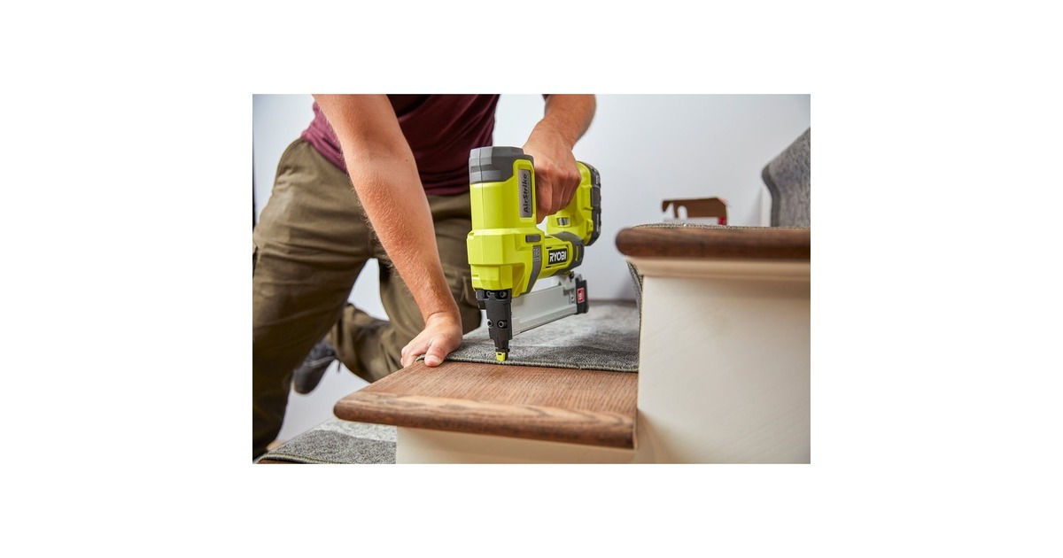 Ryobi ONE+ Akku-Nagler R18GN18-0, 18Volt(grün/schwarz, ohne Akku und Ladegerät)
