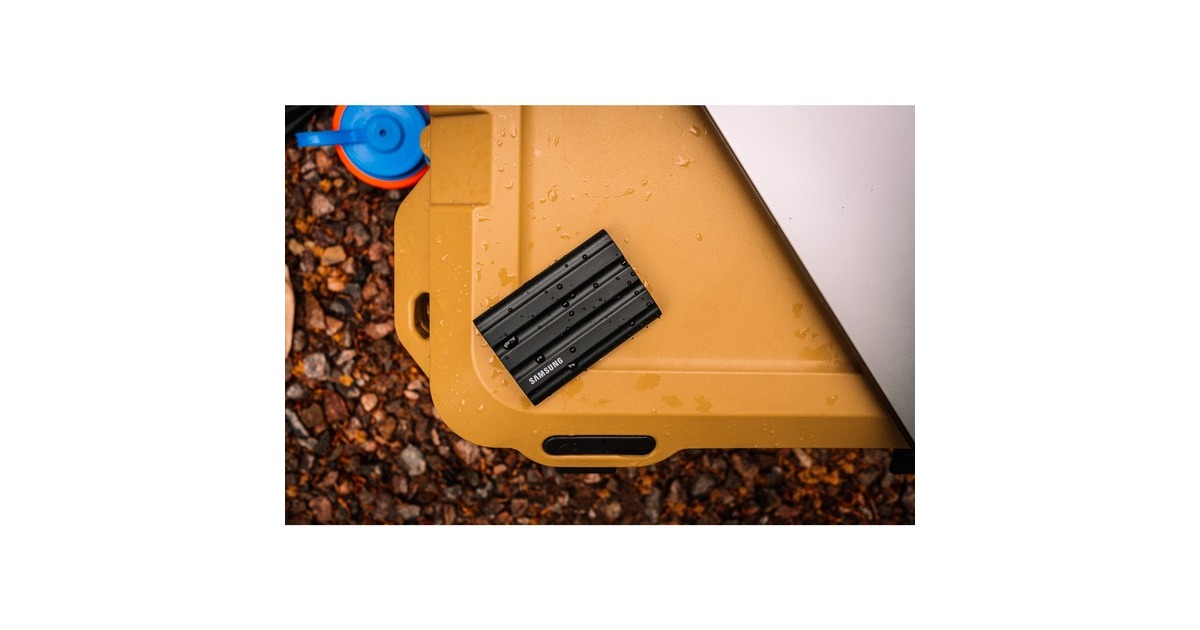 SAMSUNG Portable SSD T7 Shield 2 TB, Externe SSD(schwarz, USB-C 3.2 Gen 2 (10 Gbit/s), extern)