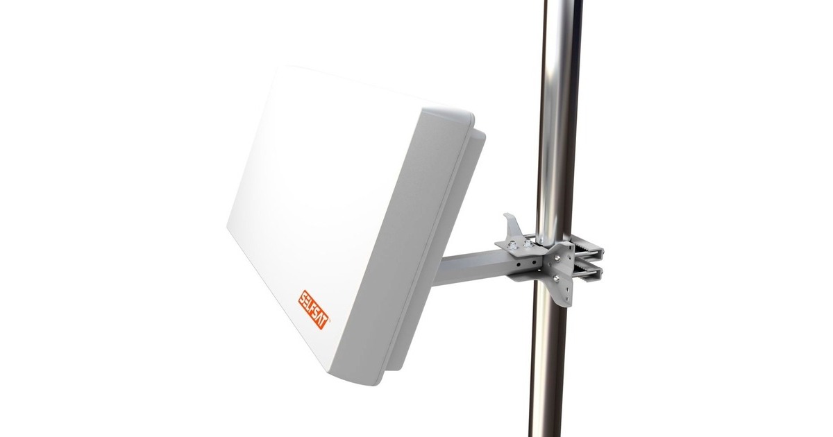SelfSat H22D4+ mit austauschbaren Quad LNB, Antenne(weiß)