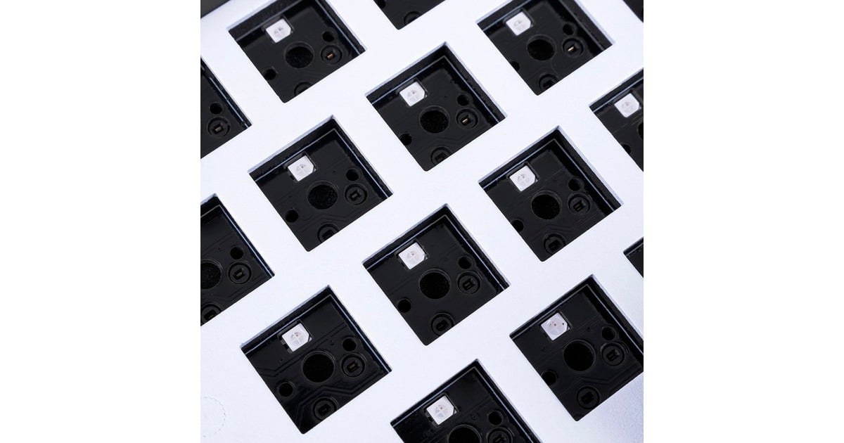 Sharkoon SKILLER SGK50 S4, Gaming-Tastatur(weiß/schwarz, US-Layout, Kailh Red)