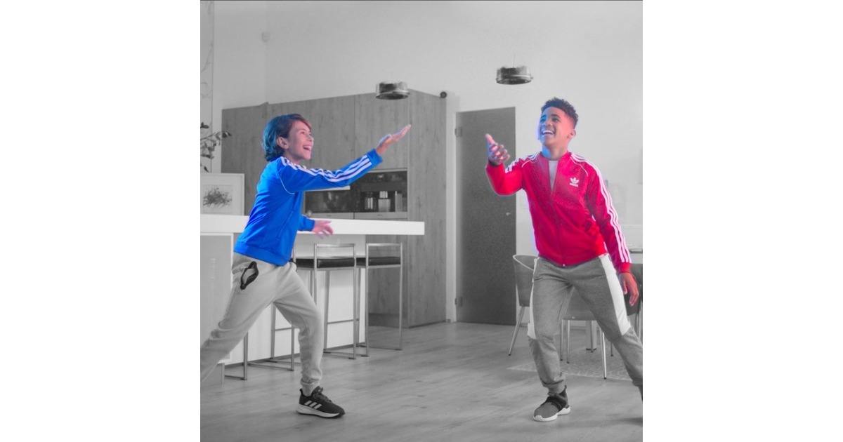 Spin Master Air Hogs Gravitor mit Trickstab, Spielfigur(per USB wiederaufladbares Flugspielzeug)