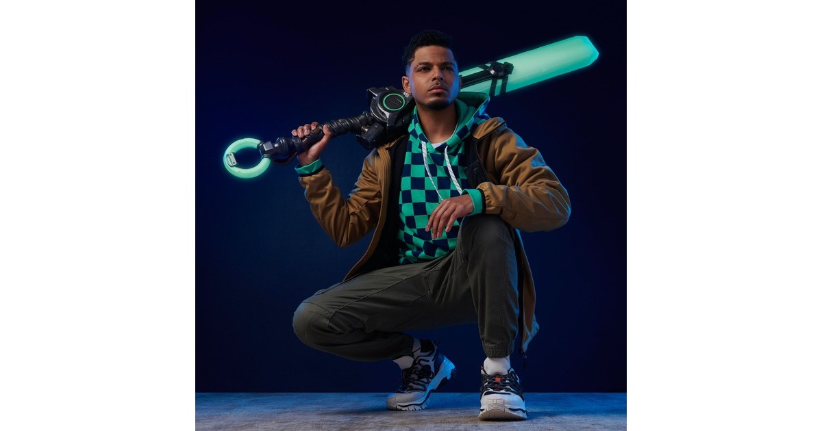 Spin Master League of Legends, lebensgroßer Schläger von Ekko, Rollenspiel(über 90cm groß mit mehr als 15 legendären Lichtern und Geräuschen, hochwertiges Cosplay, Sockel, Champion Collection)