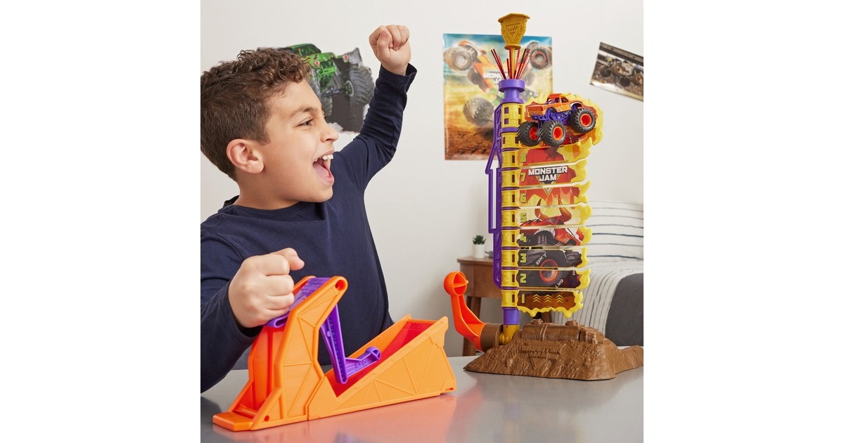 Spin Master Monster Jam - Big Air Challenge mit El Toro Loco, Spielfahrzeug