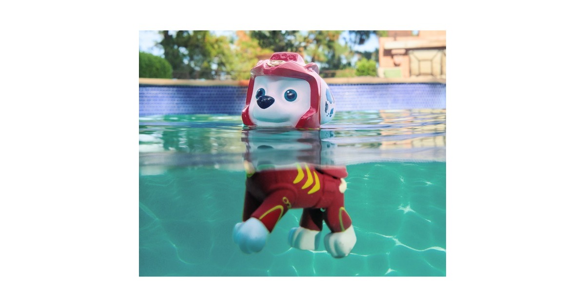 Spin Master Swimways - Paw Patrol Schwimmfigur Marshall, Wasserspielzeug
