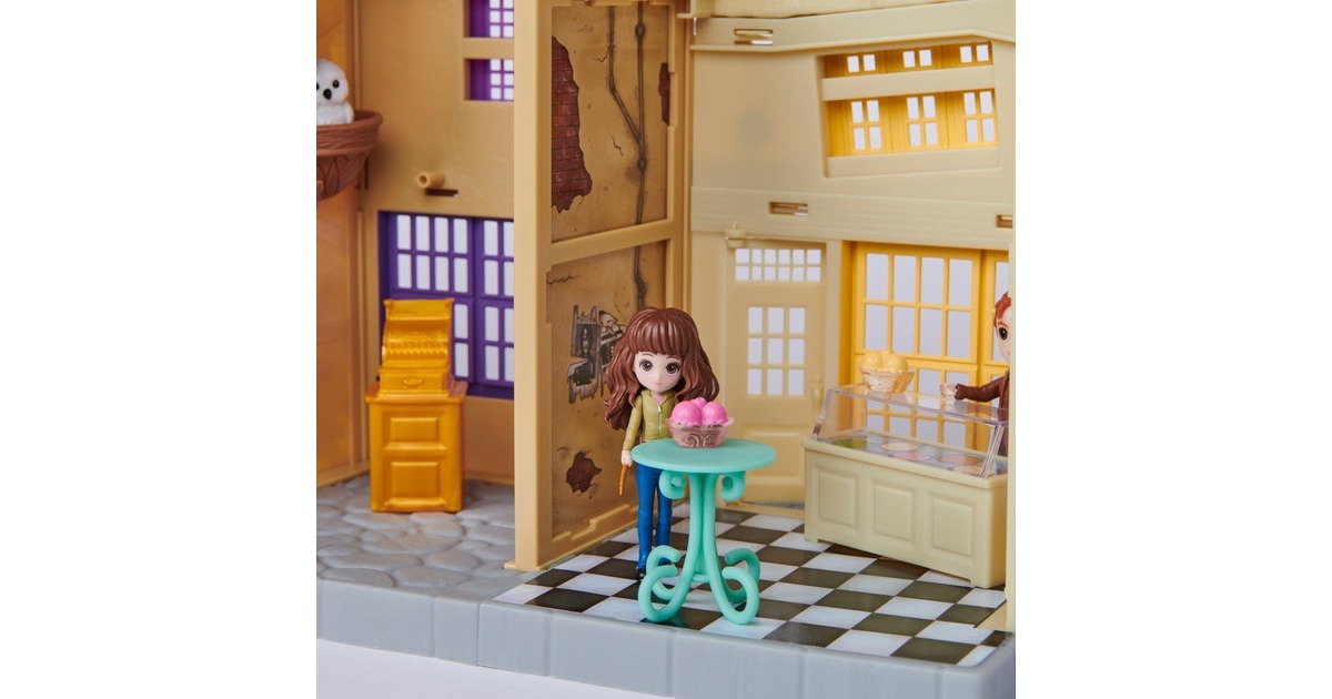 Spin Master Wizarding World Harry Potter - Winkelgasse Spielset, Spielfigur(Mit Licht und Sound )