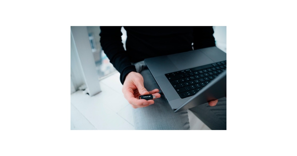 Verbatim Store 'n' Go USB-C 128 GB, USB-Stick(schwarz/grau, USB-C 3.2 Gen1)