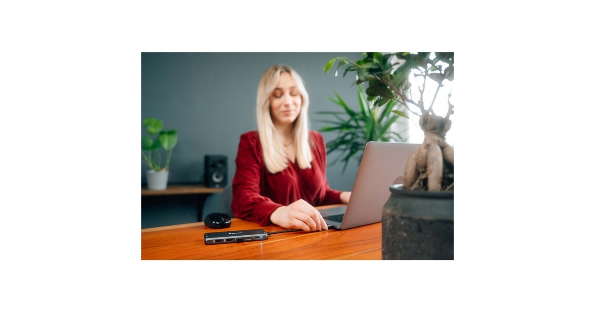 Verbatim USB-C Pro Multiport-Hub CMH-14, 14 Port, Dockingstation(grau, 2x HDMI, VGA, RJ-45, 5x USB-A, Audio, 2x USB-C, PD, SD, microSD)