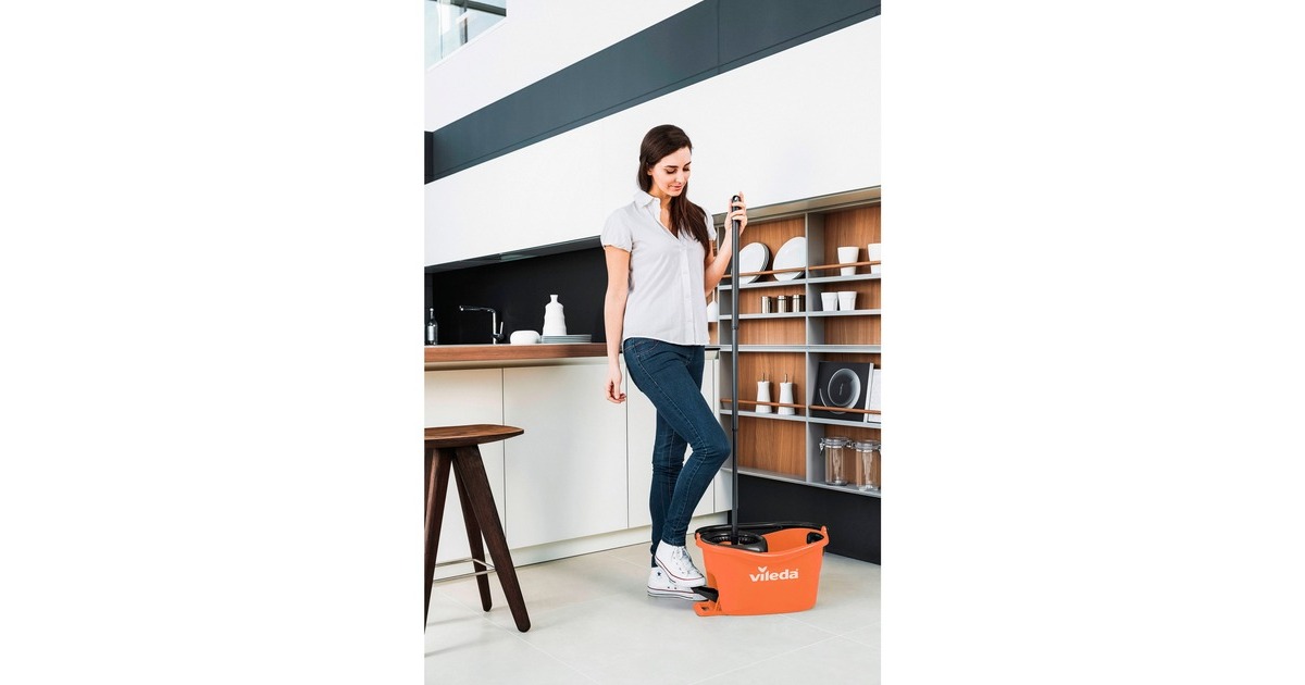 Vileda Wischmop-Set Turbo Easy Wring & Clean Box, Bodenwischer(koralle/schwarz, inkl. Powerschleuder und Fußpedal)