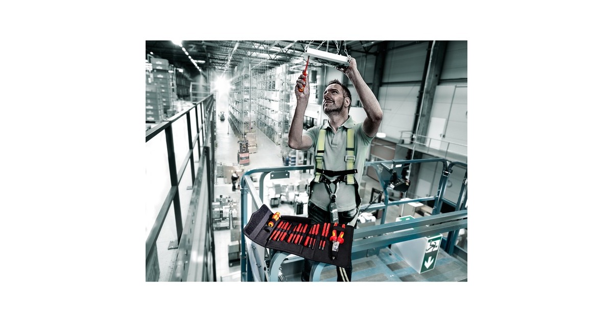 Wera Kraftform Kompakt VDE 17 extra slim 1, 17-teilig, Schrauber(rot/gelb, inkl. 2 Steckgriffe, VDE-Wechselklingen, Zange)