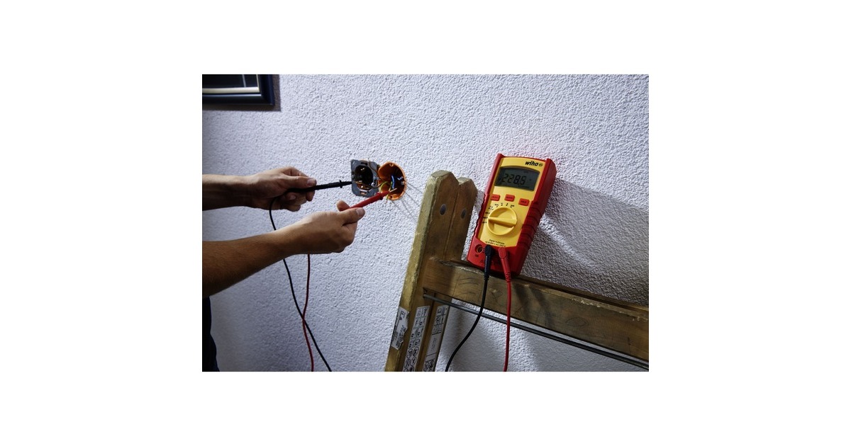 Wiha Digitales Multimeter 45218, bis 600 V AC, CAT IV, Messgerät(rot/gelb)