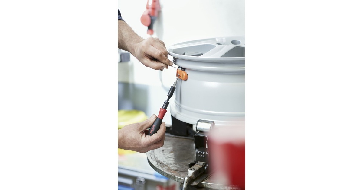 Wiha Drehmoment-Schraubendreher Set TorqueVario-S(schwarz/rot, 14-teilig, 0,8 - 5Nm)