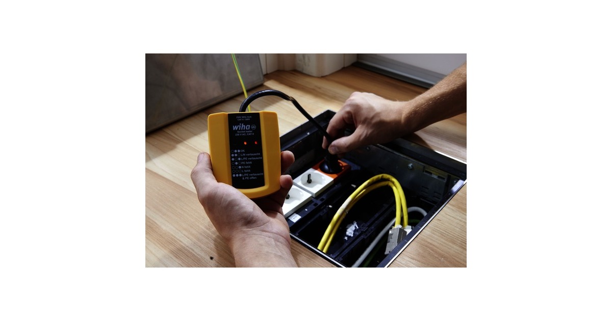 Wiha Steckdosentester 45220, 230 V AC, Messgerät(gelb/schwarz)