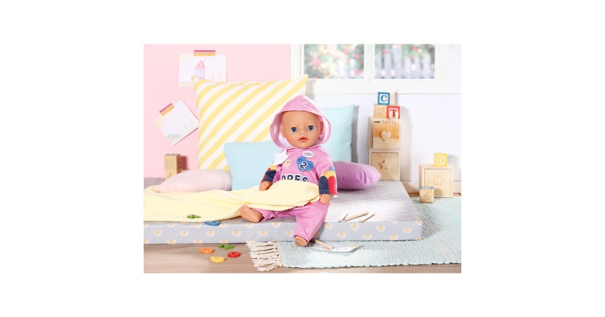 ZAPF Creation BABY born® Kindergarten Einteiler + Badges 36cm, Puppenzubehör